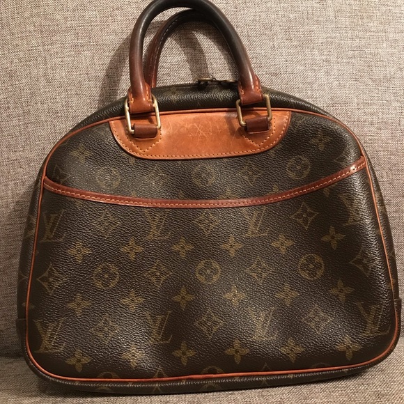 Louis Vuitton Handbags - ♦️SOLD! ♦️LOUIS VUITTON Trouville handbag